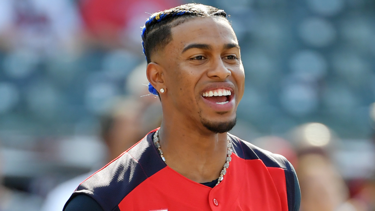 West coast Francisco Lindor makes the dugout his red carpet and