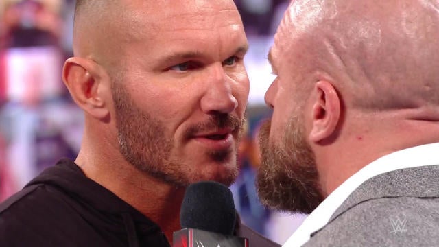 Wwe Raw Results Recap Grades Triple H Makes His Return As Alexa Bliss Delivers The Heat To Randy Orton Cbssports Com