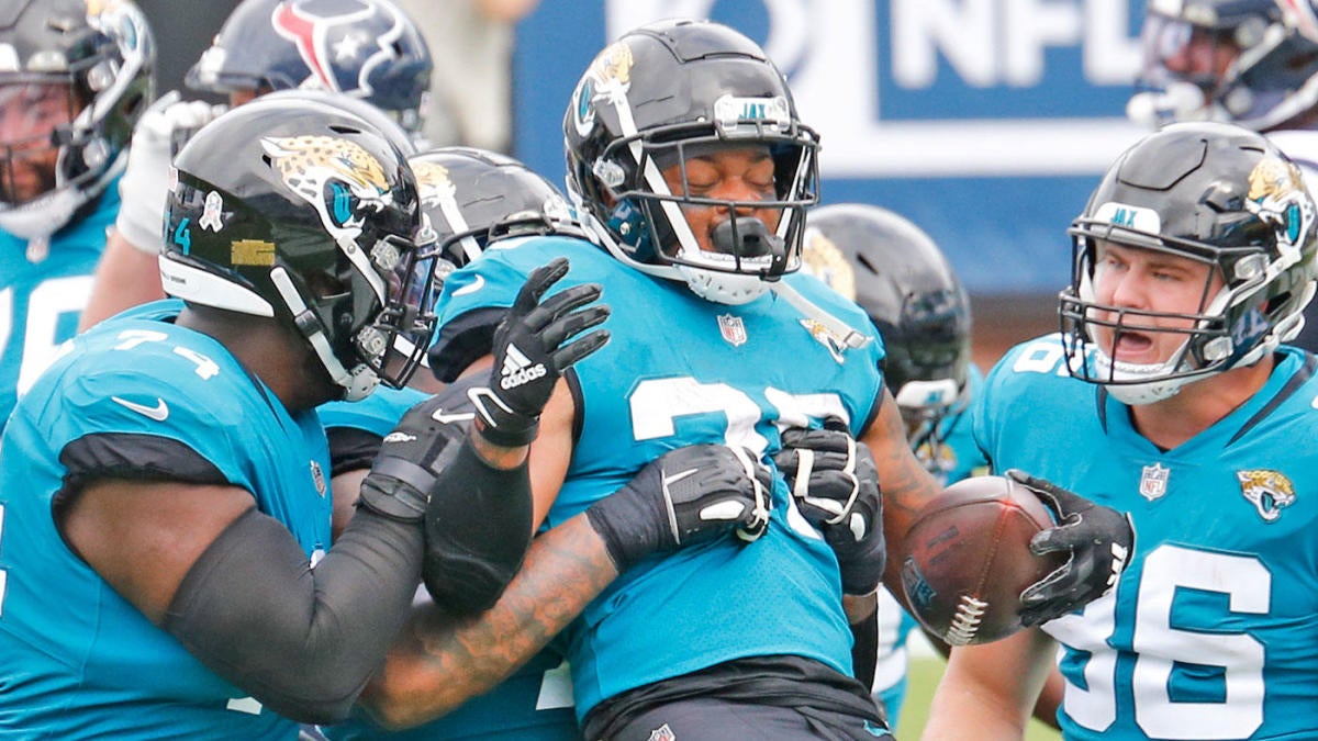 Dress for success: Jaguars make teal uniforms their new primary