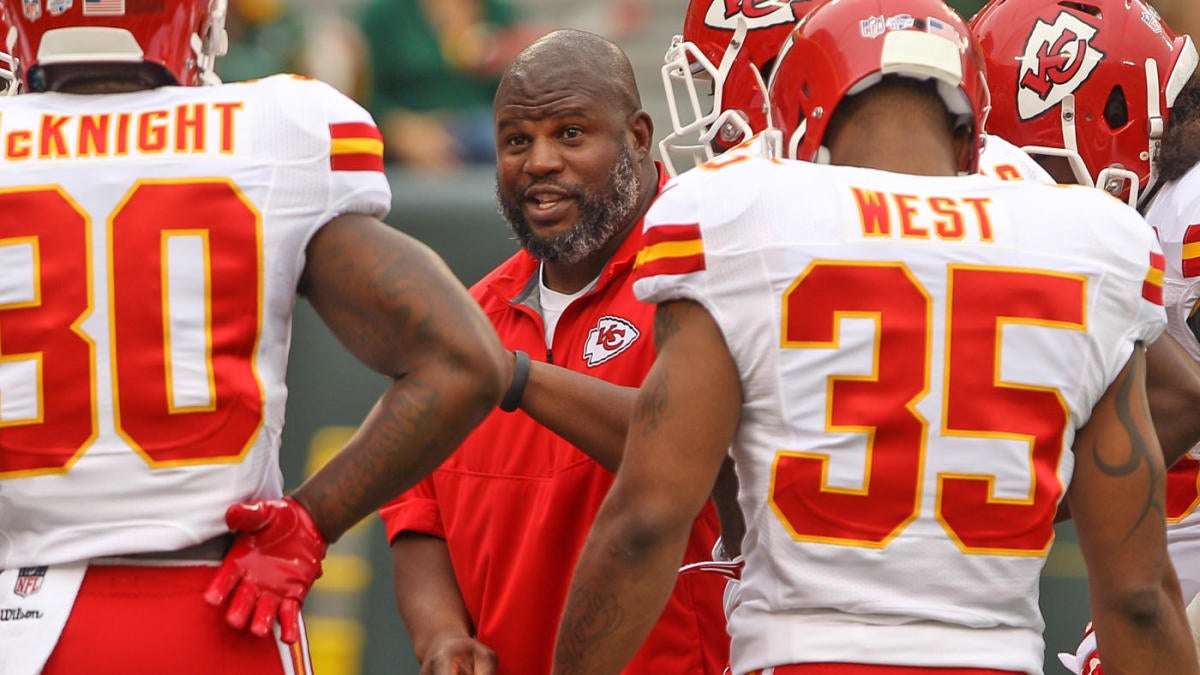 Andy Reid hopes Eric Bieniemy lands head coaching position in NFC, where  there's only one job available 