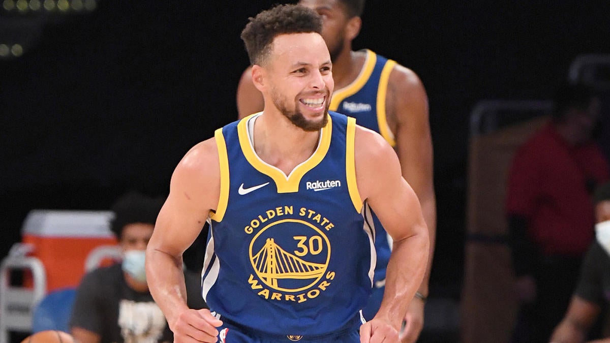 Stephen Curry Drains Dagger 3 Against Lakers As Warriors Star Finds Vintage Form Just In Time Cbssports Com