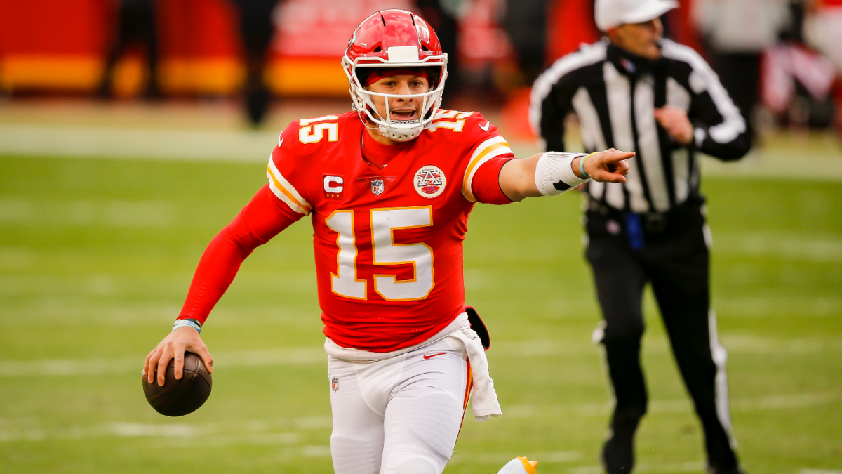 Patrick Mahomes, Clyde Edwards-Helaire and Sammy Watkins participate in the Chiefs’ training on Wednesday