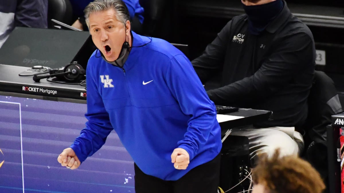 College basketball picks, schedule: predictions, odds for Kentucky vs.  Tennessee and other important games