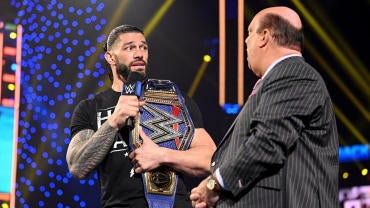 roman-reigns-paul-heyman-wwe-smackdown.jpg