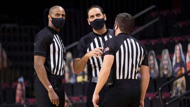 collegehoopsrefs.jpg