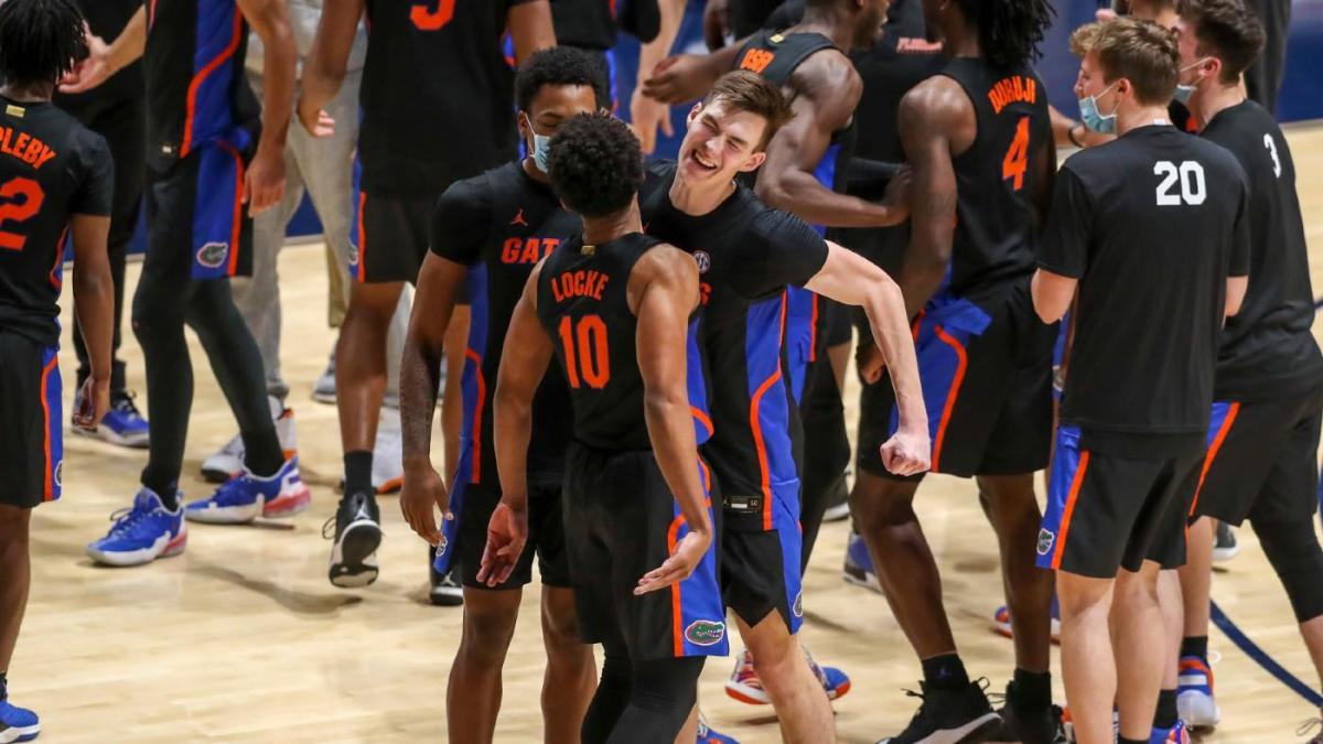 College basketball results, winners and losers: Kansas falls again, Florida thrives on SEC / Big 12 Challenge