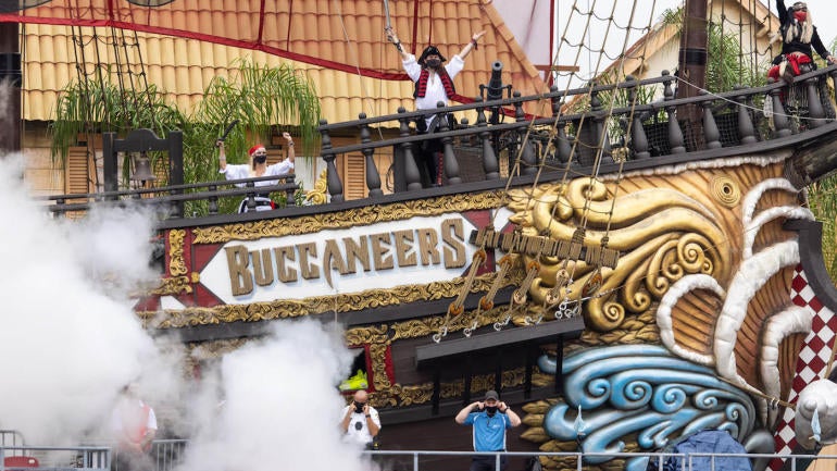 Los Angeles Chargers v Tampa Bay Buccaneers