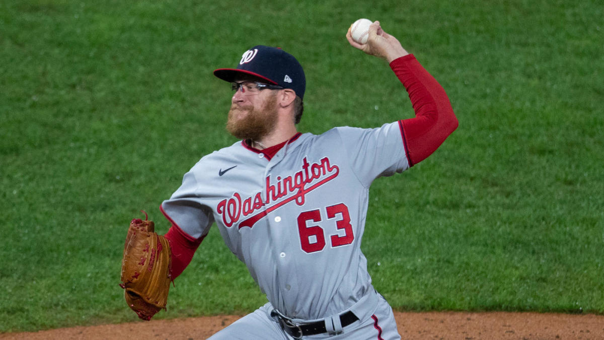 MLB rumors: Reds agree to deal with Sean Doolittle;  Padres GM AJ Preller signs extension of contract