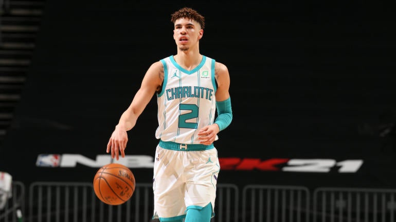 lamelo-ball-dribble.jpg