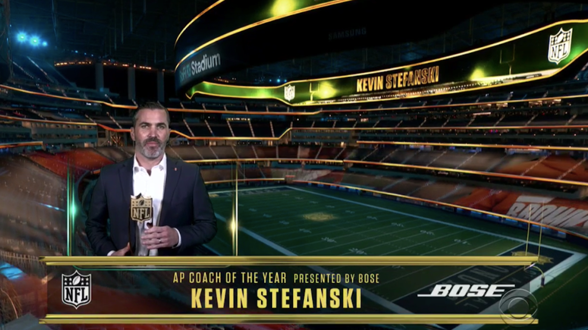 Browns HC Kevin Stefanski earns Coach of the Year awards