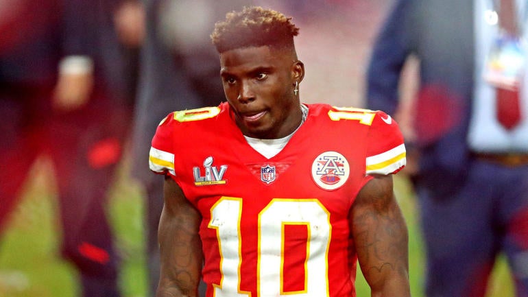 Tyreek Hill 'grinding his tail off' after Chiefs were 'embarrassed on ...