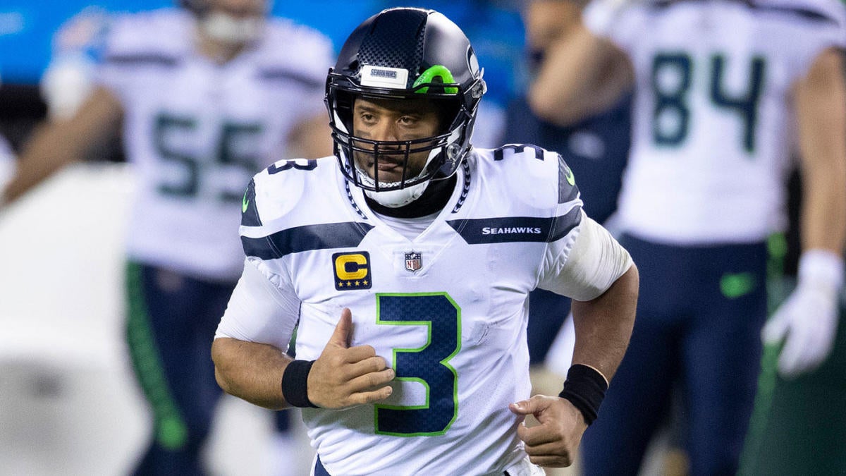 Russell Wilson rumors: Seahawks will negotiate with QB if a team is desperate enough to make a massive negotiation, according to the report