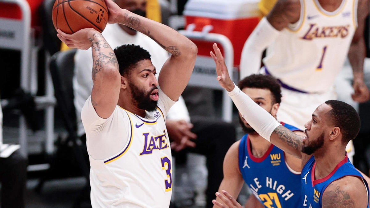 Anthony Davis of the Lakers leaves the game against the Nuggets after injuring Achilles again, to have an MRI scan on Monday, by report