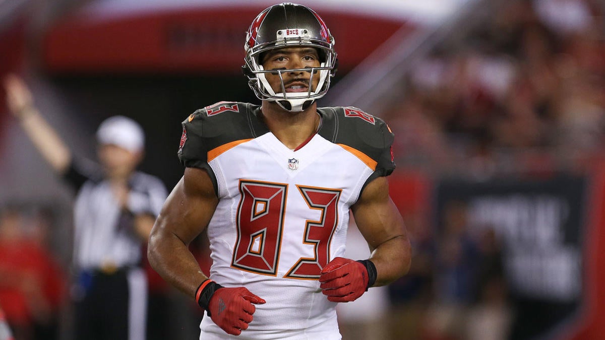 Vincent Jackson honored by former teammates Mike Evans, Shawne Merriman and others