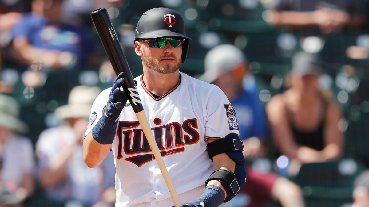 Twins' Josh Donaldson not included on wild-card series roster