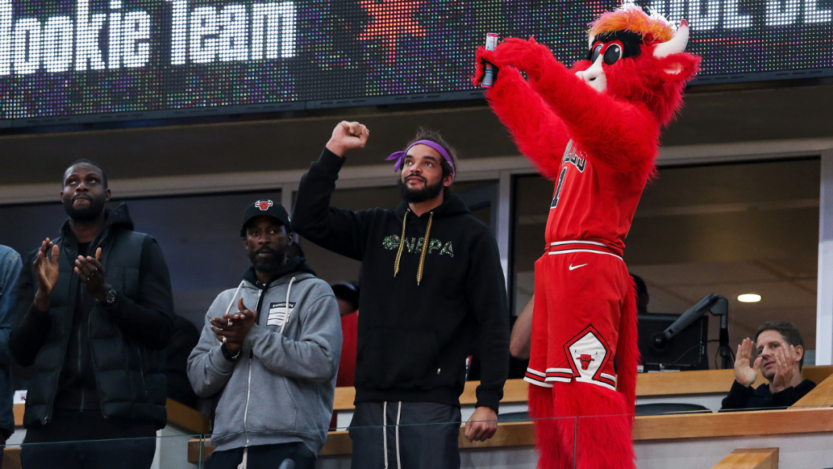 Former Bulls star Joakim Noah expected to retire from NBA - Sports  Illustrated