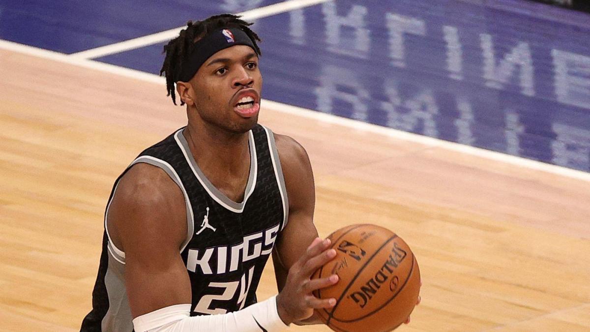 Kings' Buddy Hield becomes fastest player in NBA history to reach 1,000  3-pointers - CBSSports.com