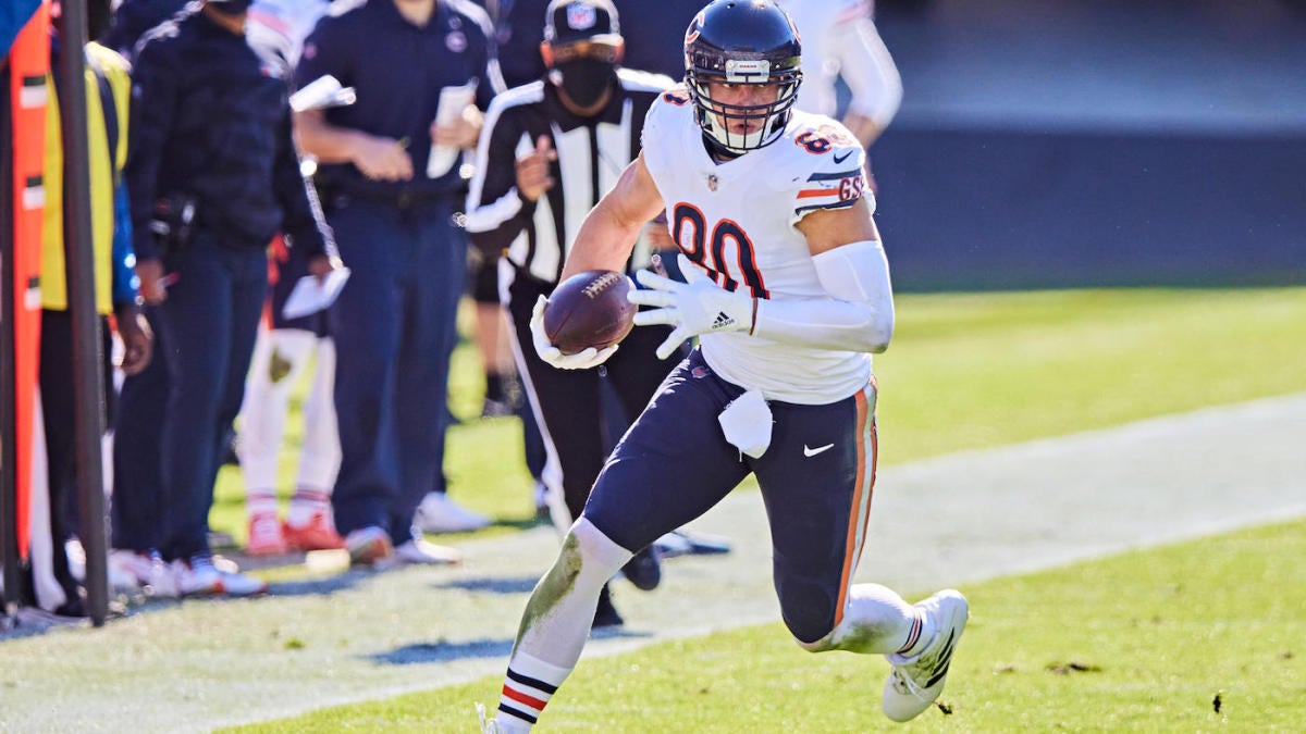 Ex-Bears' Jimmy Graham reportedly hit by a car while bicycling – NBC Sports  Chicago