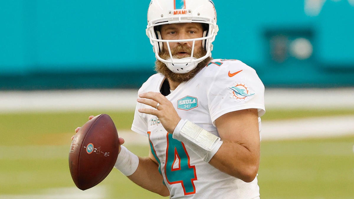 Ryan Fitzpatrick's changing teams again — see photos of him in 6 different  jerseys