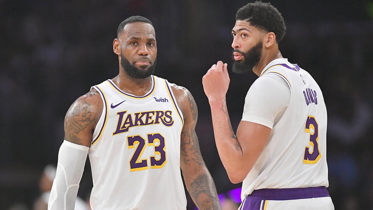 Lakers sign Anthony Davis to NBA-record max extension, keeping him