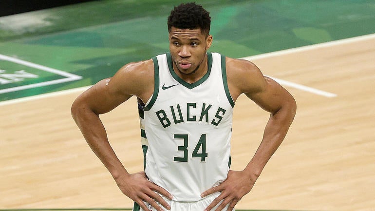 giannis.jpg