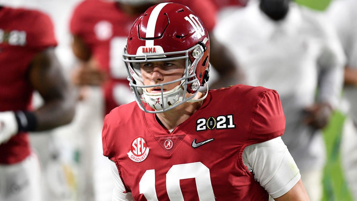 Mac Jones turned in a strong workout at Alabama's Pro Day and cements  himself as a first-rounder