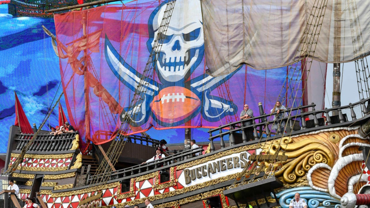 Raymond James Stadium - Page 2 - Pirate ship, stadium seating & field