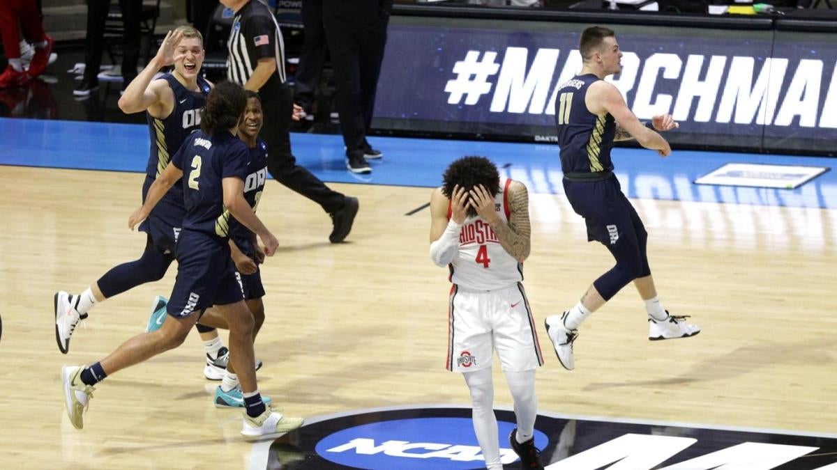 2021 March Madness bracket: Only one perfect entry remains after the first day in CBS Sports Bracket Challenge