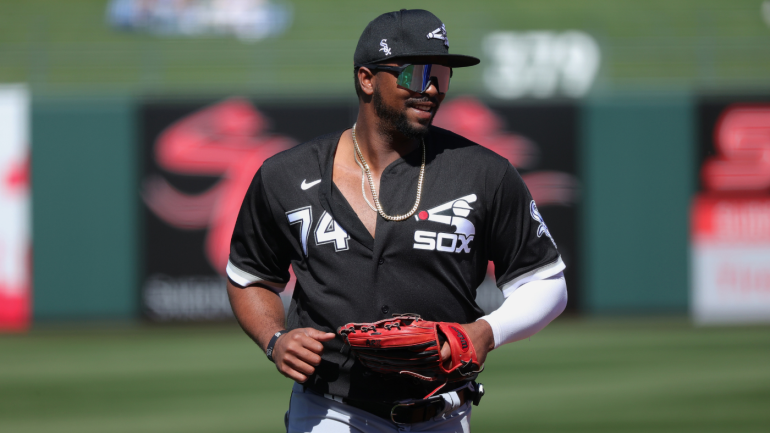 eloy-jimenez-1.png