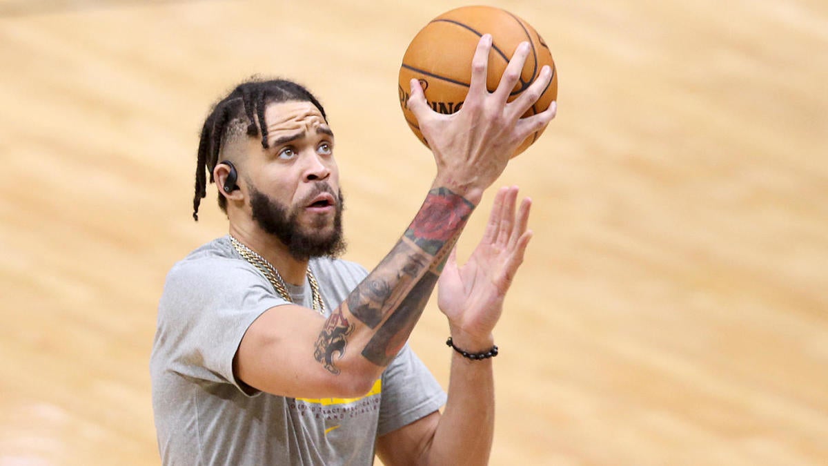 AP source: Nuggets acquire center JaVale McGee from Cavs