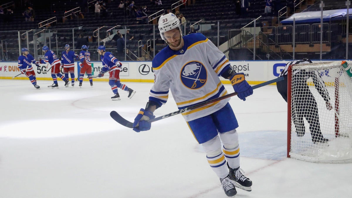 Sabres Snap Outdoor Game Losing Streak With Heritage Classic Win