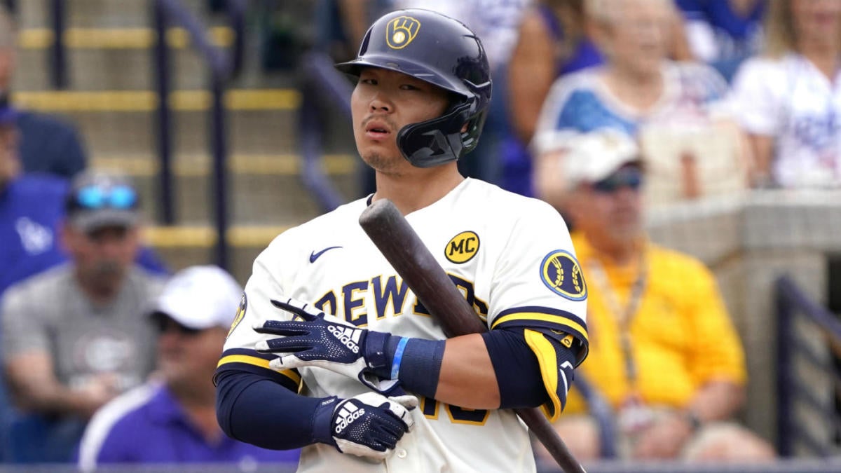 Milwaukee Brewers first baseman Keston Hiura runs the bases after