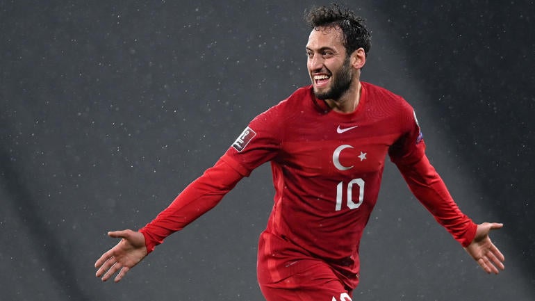 hakan-calhanoglu-turkey.jpg