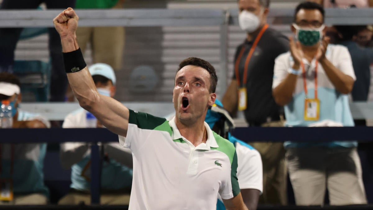 2021 Miami Open odds, semifinal predictions: Proven tennis expert reveals Bautista Agut vs. Sinner picks