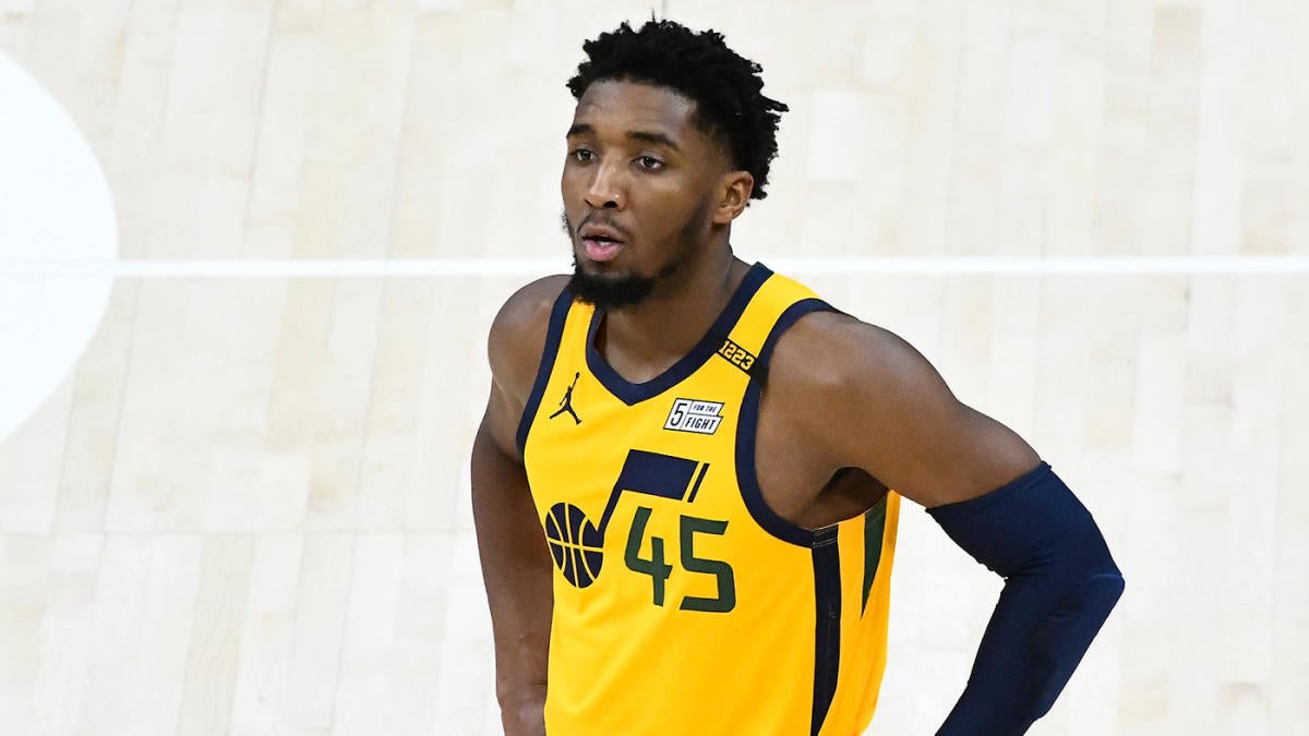 Donovan Mitchell says fear of flying won't keep him from joining