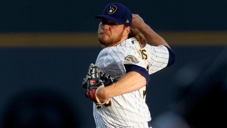 corbin-burnes-brewers.jpg