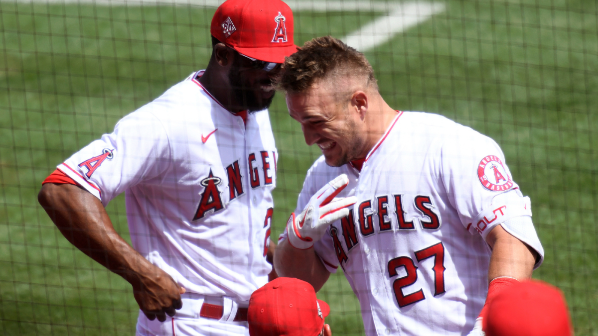 Mike Trout's first homer of 2021, 04/05/2021