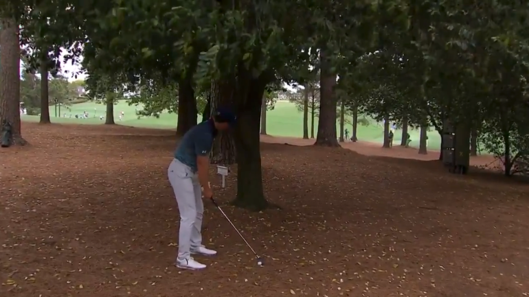 Masters 2021: Saksikan Jordan Spieth mengebor bola dari pohon, triple bogeys No. 9 setelah kehilangan dua putt