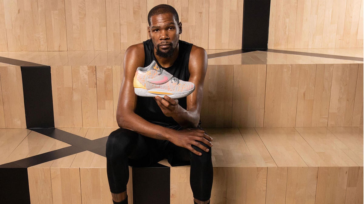 LOOK: Kevin Durant debuts the Nike KD 14