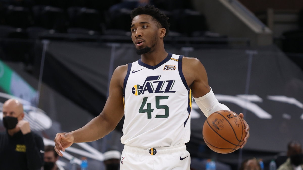 Donovan Mitchell Injury: Jazz Star Helped Off Court After ...