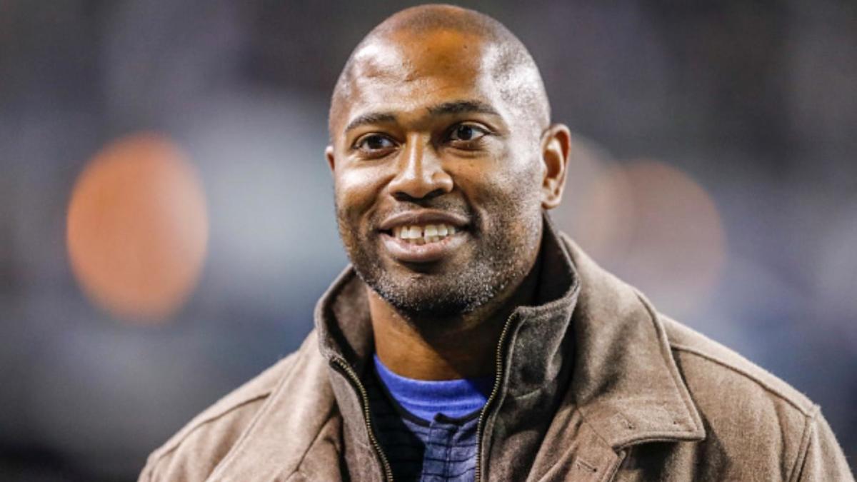 Shaun Alexander to join Seahawks' Ring of Honor 