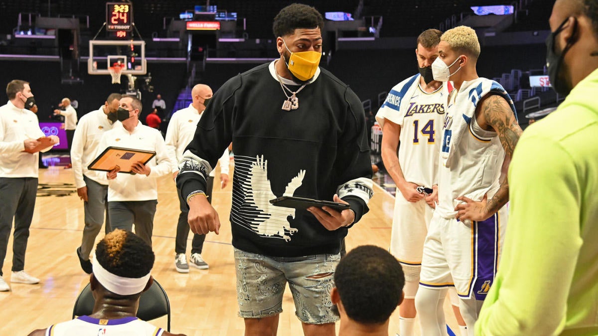 LeBron James Sports $28K Louis Vuitton Fit During Opening Night of