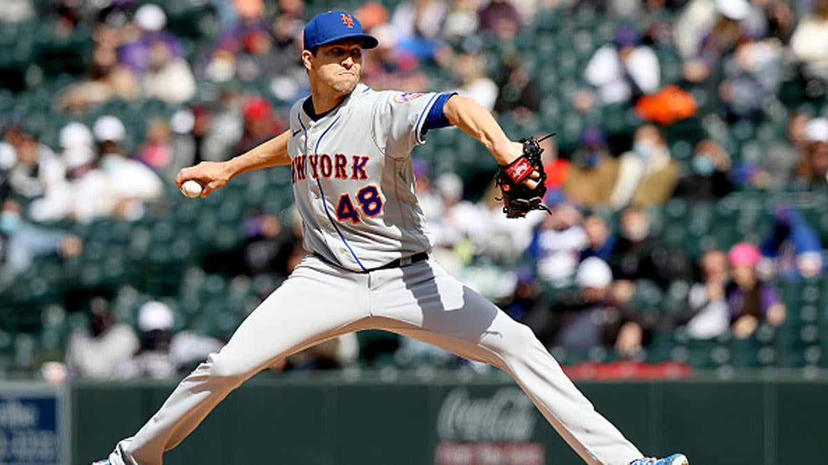 Mets’ Jacob deGrom flirts with history in a return over Rockies