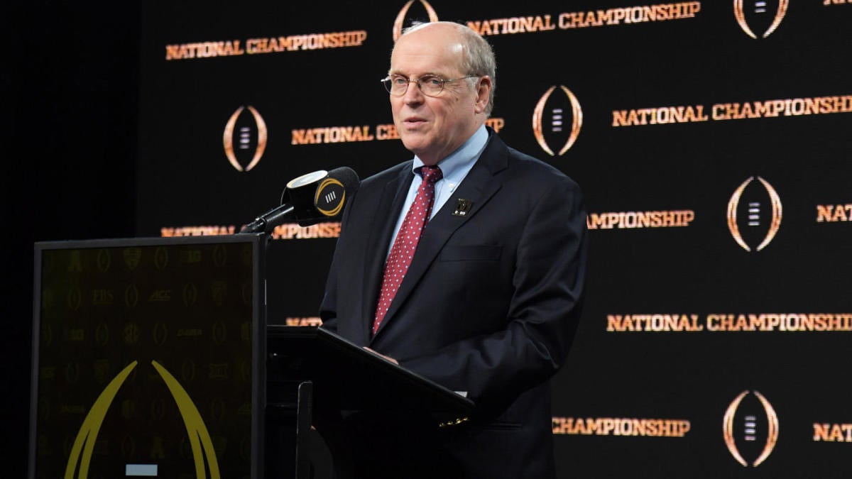 College football playoff expansion is inevitable. Who should get in?