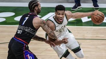 Giannia Antetokounmpo Milwaukee Bucks Philadelphia 76ers