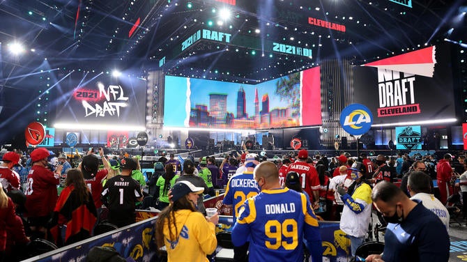 nfl-draft-room.jpg