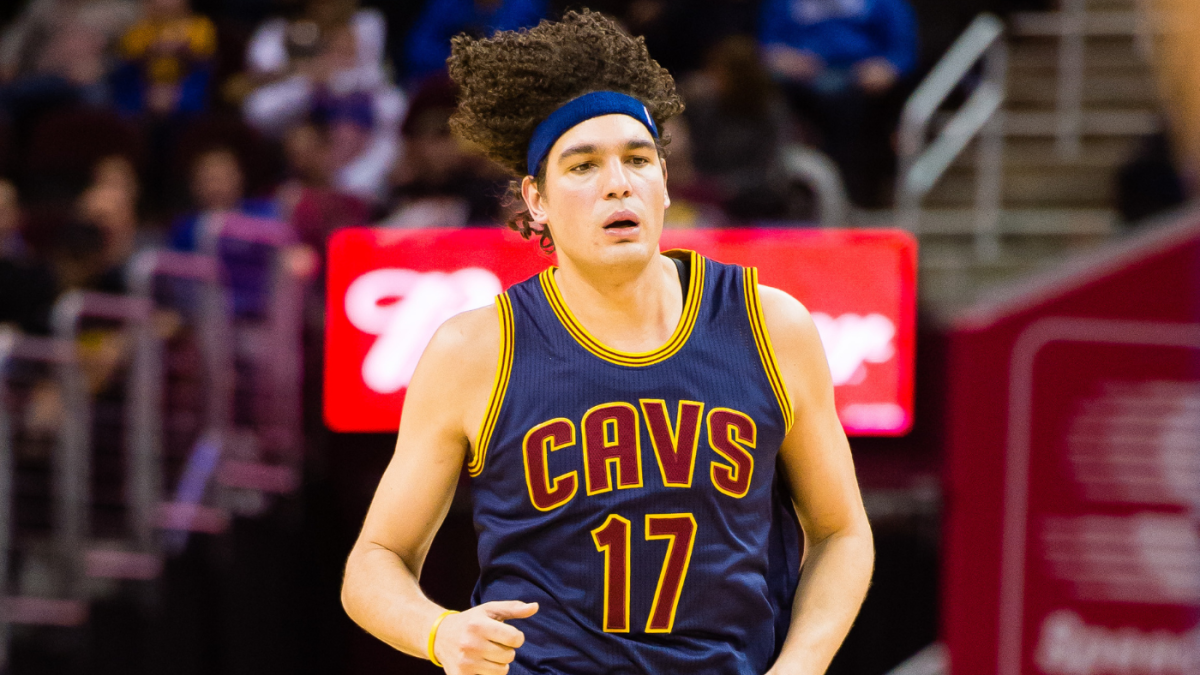 Anderson Varejão reportedly signing with the Cavs for the