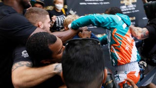 Gotcha Hat An Oral History Of The Press Conference That Changed The Face Of Floyd Mayweather Vs Logan Paul Cbssports Com