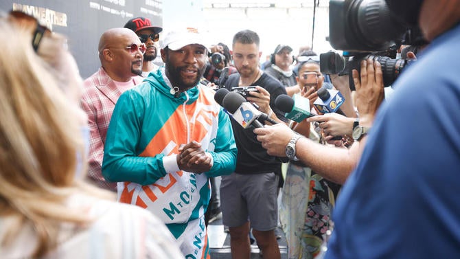 floyd-mayweather-press.jpg