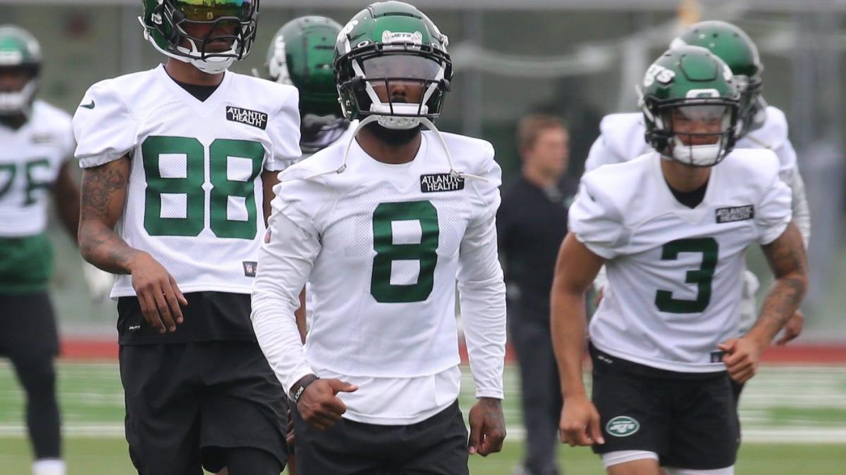 When the Jets' Elijah Moore sees himself, he sees the best rookie wide  receiver in the NFL - The Athletic